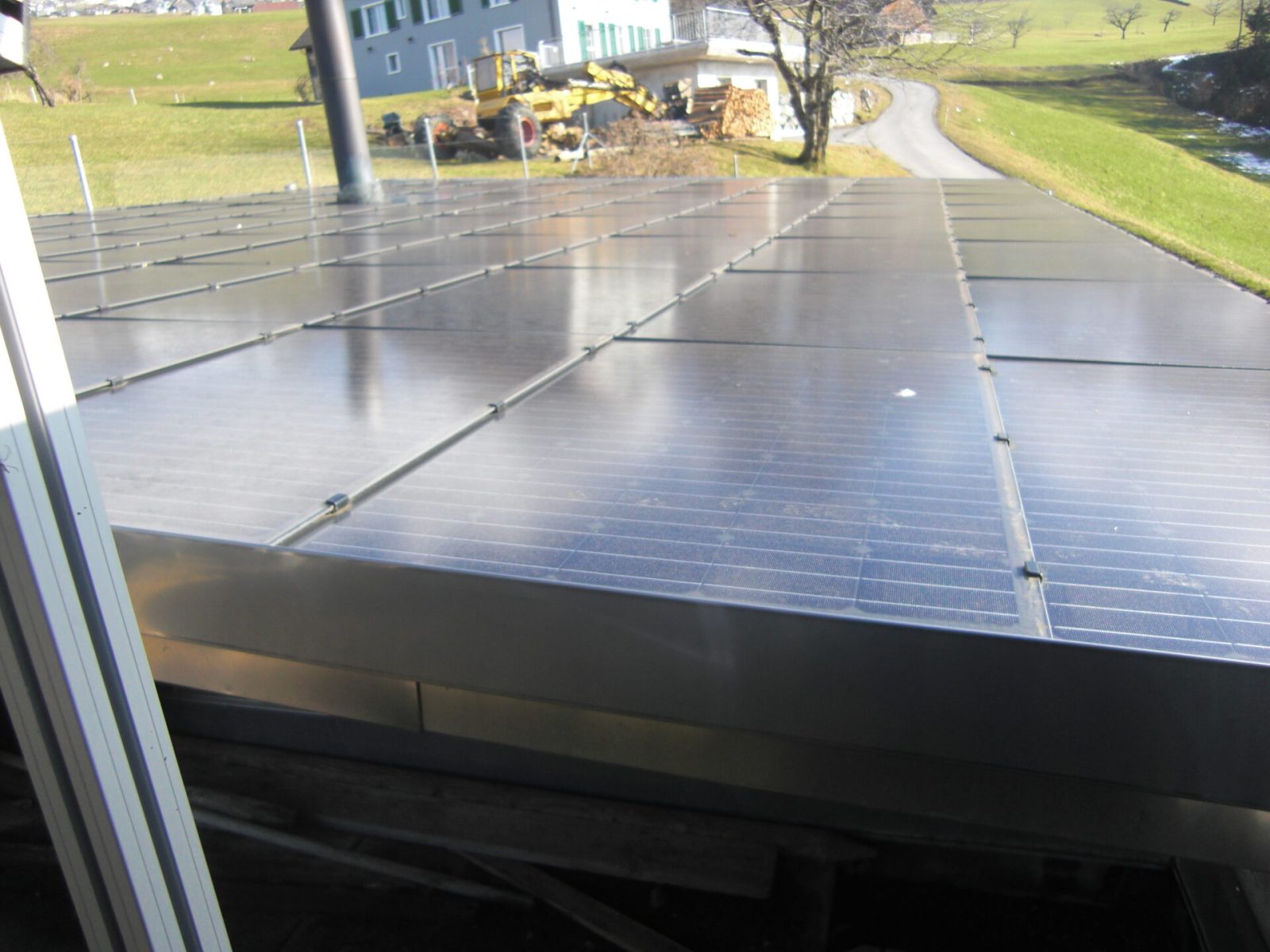 11.4 kWp Indach-PV-Anlage (2014) in Kaltbrunn bei Elisabeth und Lorenz Fäh
